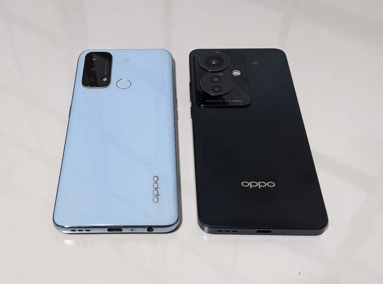 左が\Reno5 A、右がReno11A